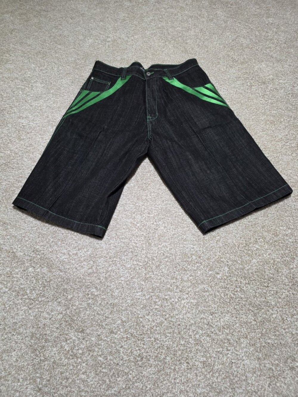 Vintage Y2K Ubug MEN’s Baggy Denim Shorts Green Accent Size 38 × 15